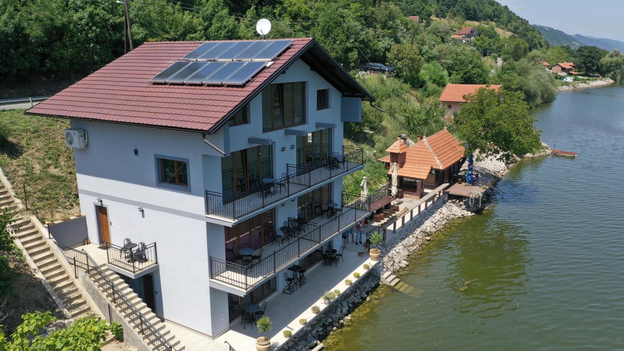 Dunavska Vila Milosavljevic Daire Donji Milanovac Dış mekan fotoğraf